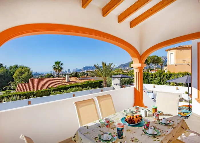 Altamira - Plusholidays