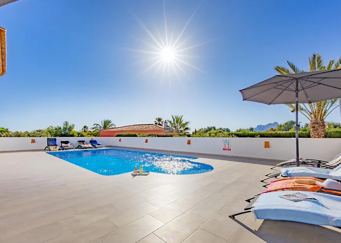 Vila Altamira - Plusholidays