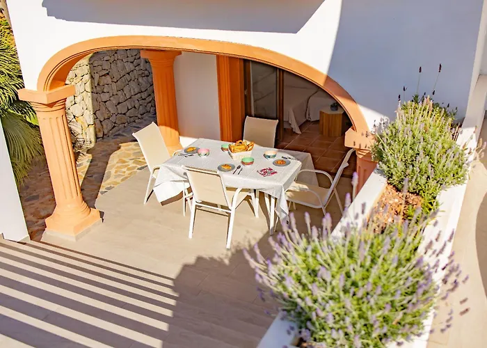 Altamira - Plusholidays