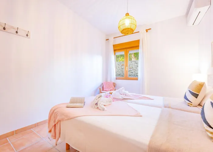 Altamira - Plusholidays Vila