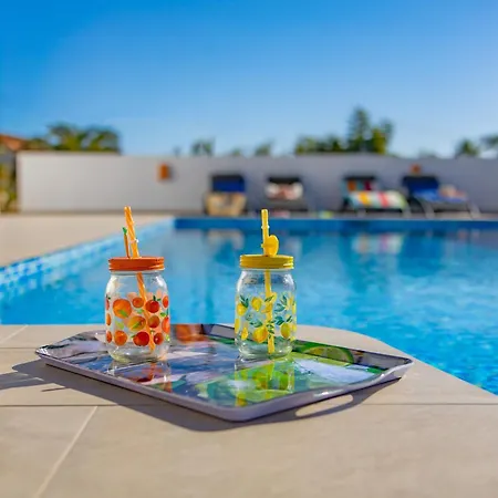 Villa Altamira - Plusholidays *