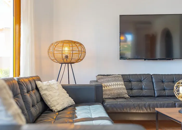 Altamira - Plusholidays Villa *