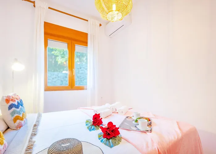 Altamira - Plusholidays